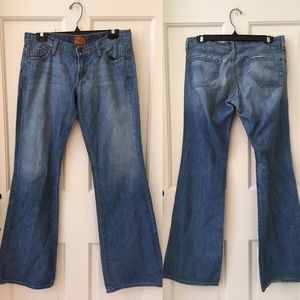 JAMES JEANS Low-Rise Flare Leg - 29